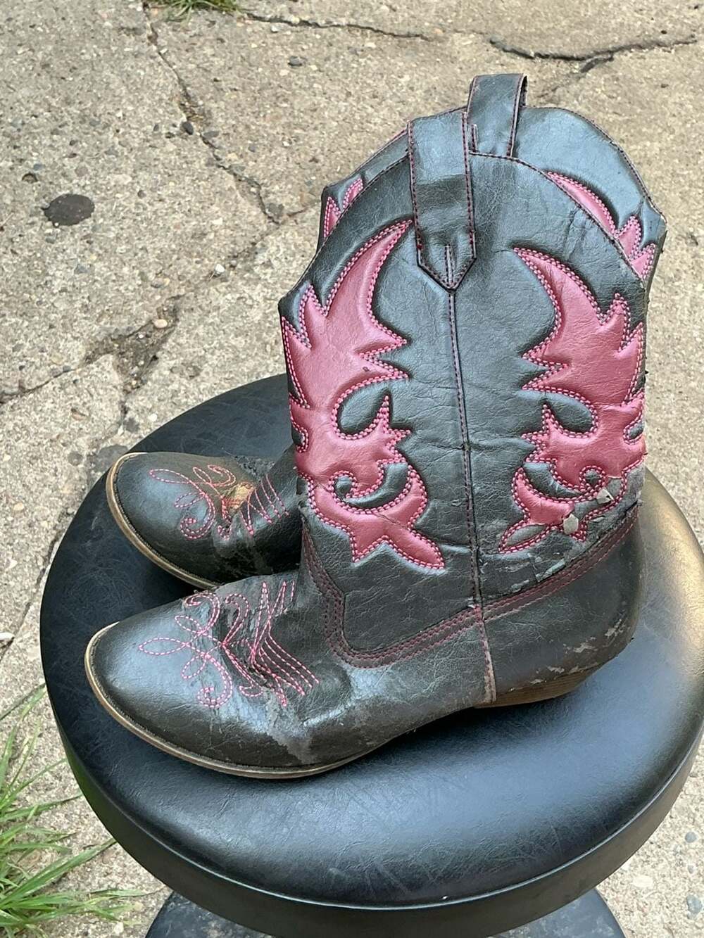 SmartFit Black and Red Western Cowboy Boots